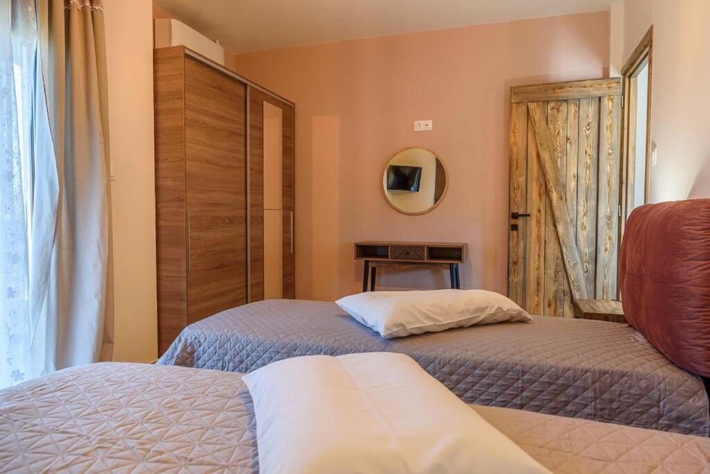 ארגלסטי Melina'S Cosy Appartment מראה חיצוני תמונה